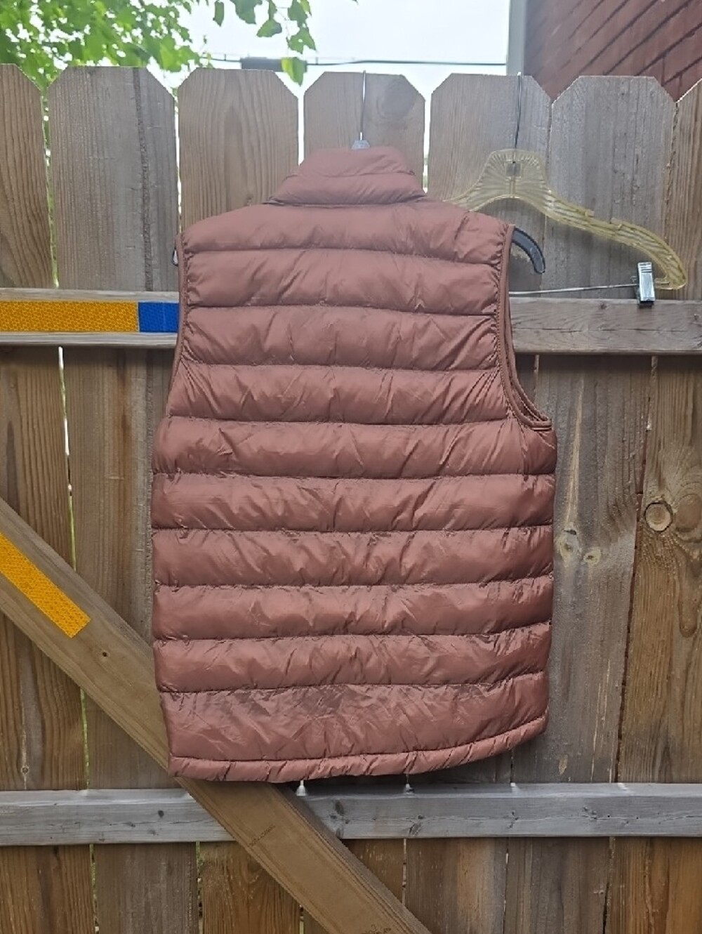 Decree Quilted Puffer Vest in Rust Brown - Picture 4 of 4